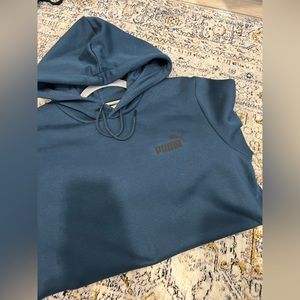 Men’s puma hoodie
